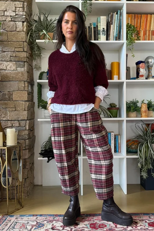 Lola Boucle Slouch Knit Burgundy